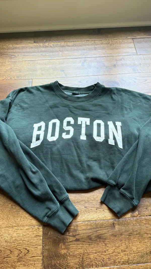 Brandy Melville Crewneck - Image 3