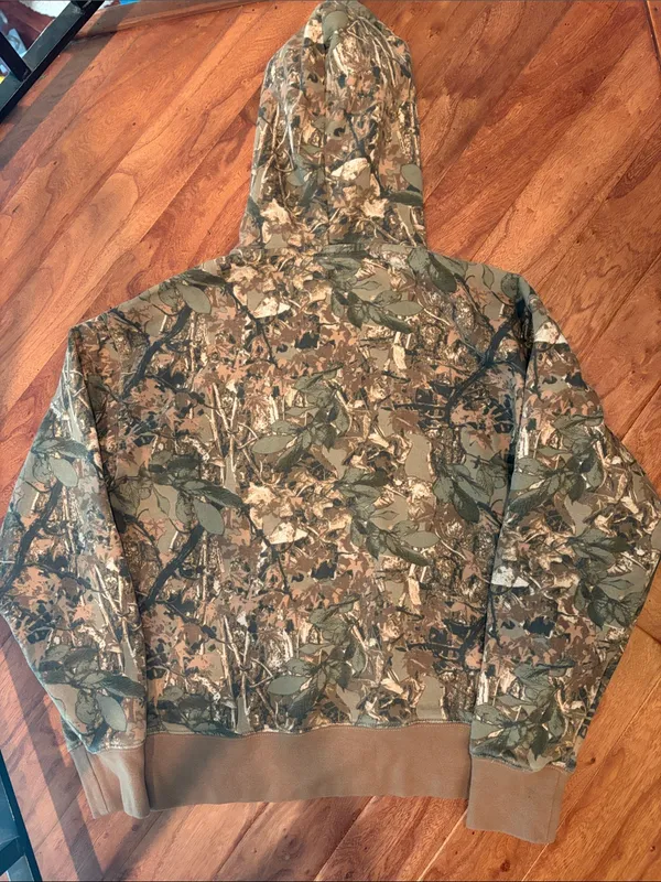 American Eagle Oversized Camo Hoodie 
Size Small - Image 8