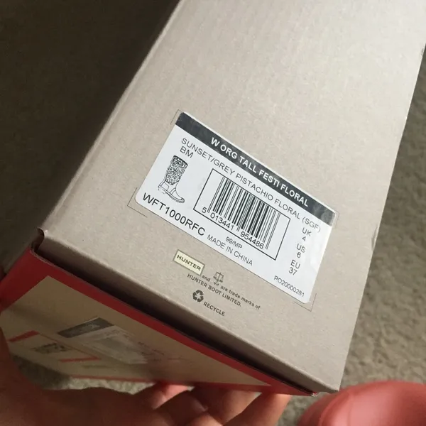 Hunter original tall boots. Fit size 7 - Image 5