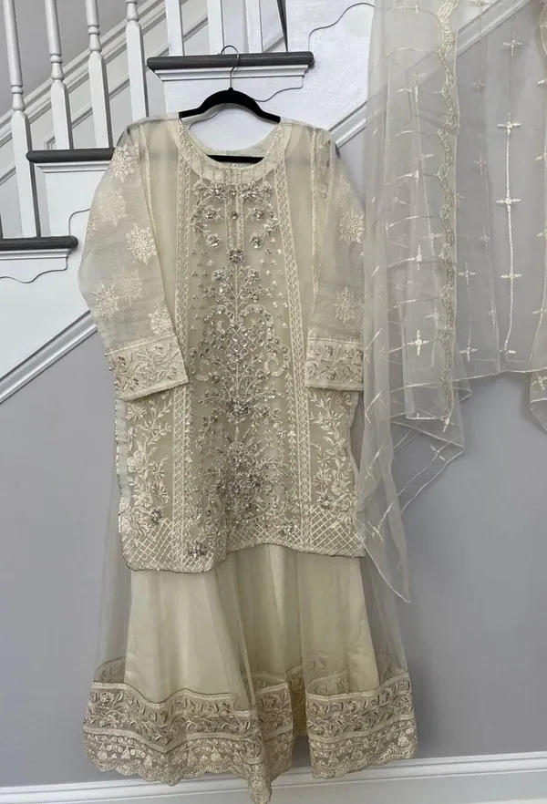Pakistani Indian Designer 4pc Maxi Dress New - Image 8