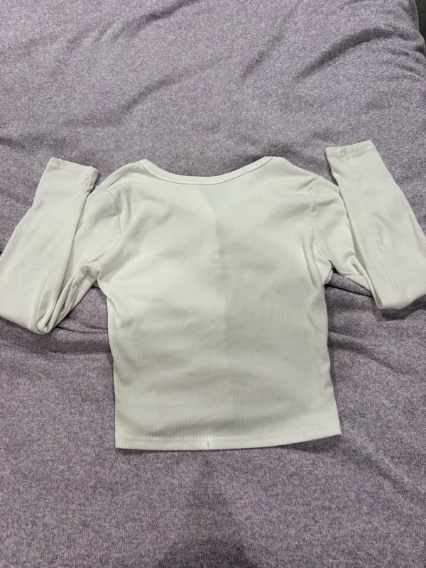 White Button - Image 3