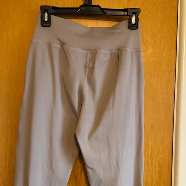Under Armour Women’s beige joggers - Image 6