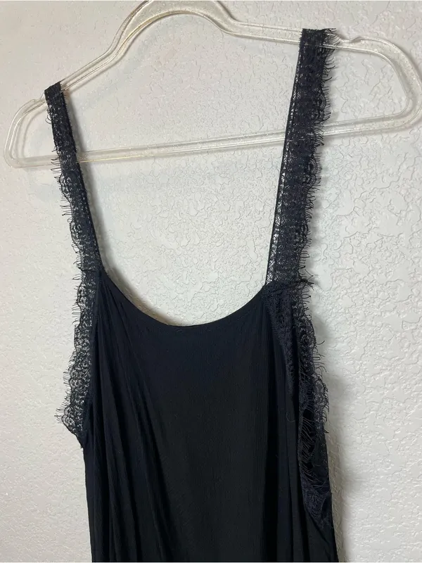 Free People Intimately Black Lace-Trim Camisole with Hanker-chief Hem Size L - Image 2