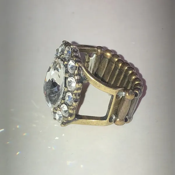 Antique Gold Tone Brass Tone Rhinestone Cluster Ring - Image 4