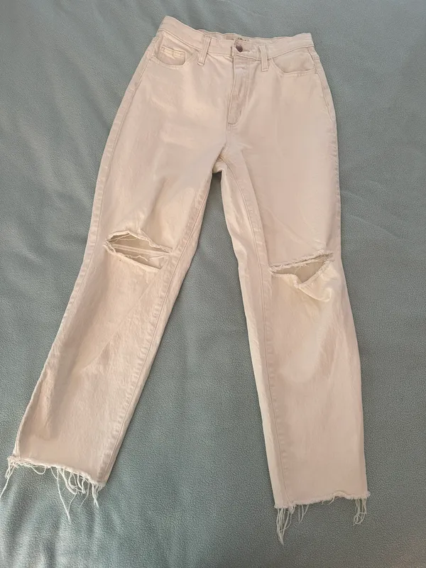 Universal Threads High Rise Off-White Vintage Straight Jeans - Image 2