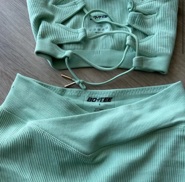 Bo+Tee Leggings And Top Set Small - Image 2