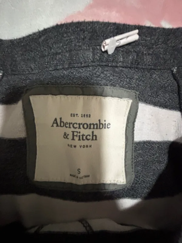 Abercrombie & Fitch vintage top - Image 3
