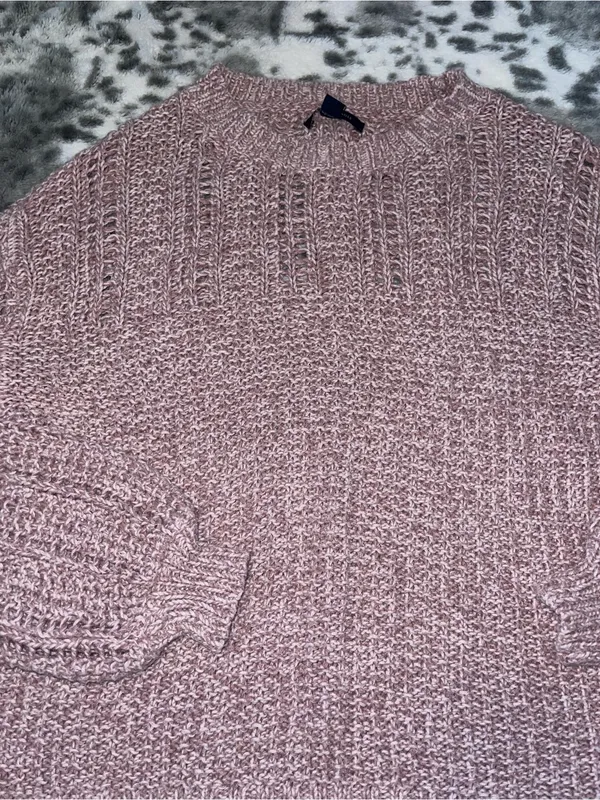 American Eagle sweater - Image 4