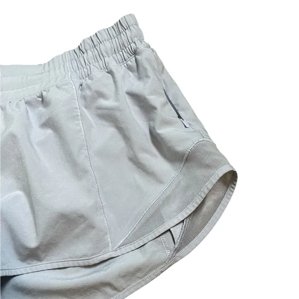 Lululemon Hotty Hot Low Rise Short 2.5” Running Shorts Activewear Athleisure - Image 3