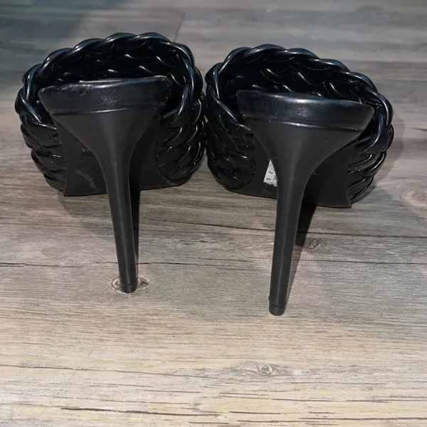 Sale! 🔥🔥 NEW! Mixx Shuz Black 4” Heels 👠 Size 6.5 - Image 4