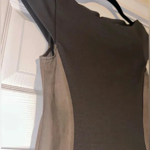ALICE + OLIVIA Leather Silk Spliced‎ Cap Sleeve Mini sheath Dress​ - Image 4