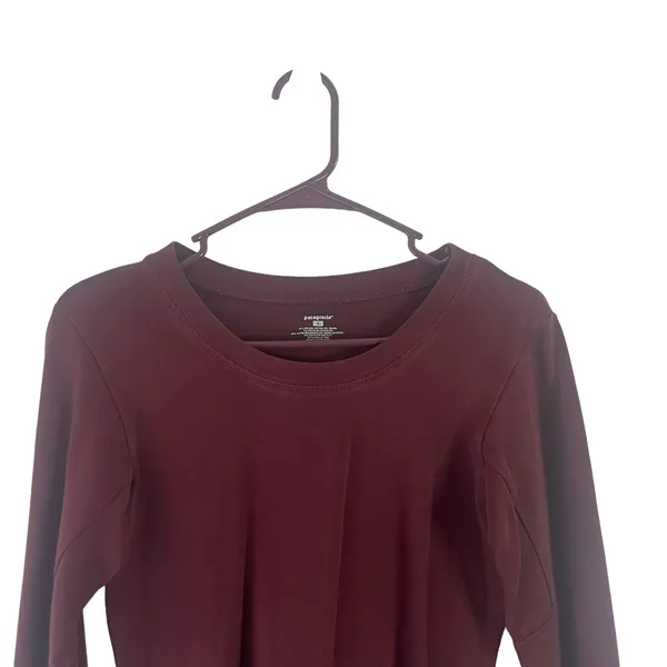 Patagonia Women's Size Small‎ Burgundy Red Long Sleeve Crewneck Sweater - Image 2