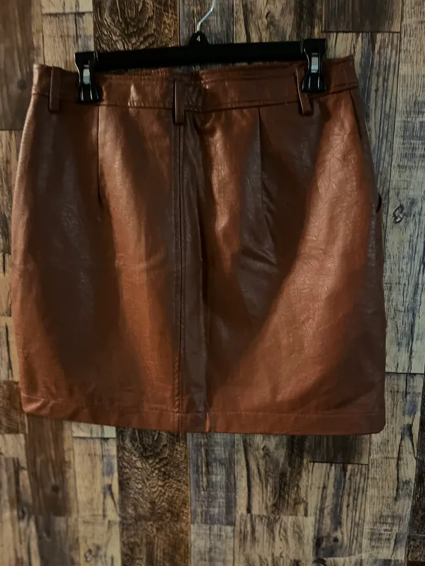 Shine Star women mini skirt size large polyurethane & viscose brick brown 17 length 15 wide - Image 3