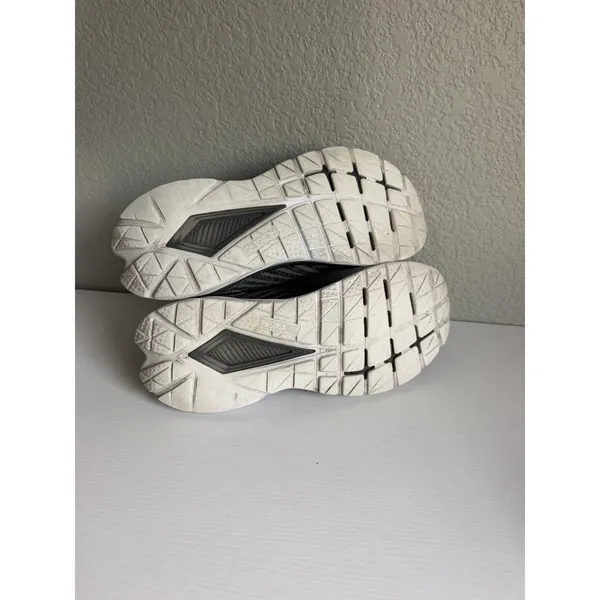 HOKA One One Mach 5 Women's Size 9.5 Black White Running Shoes 1127894 - Image 10
