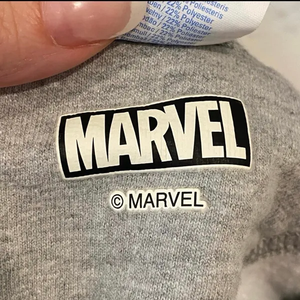 Marvel Comics Gray Hoodie Sweatshirt Red Logos of All Superhero L Avengers - Image 4