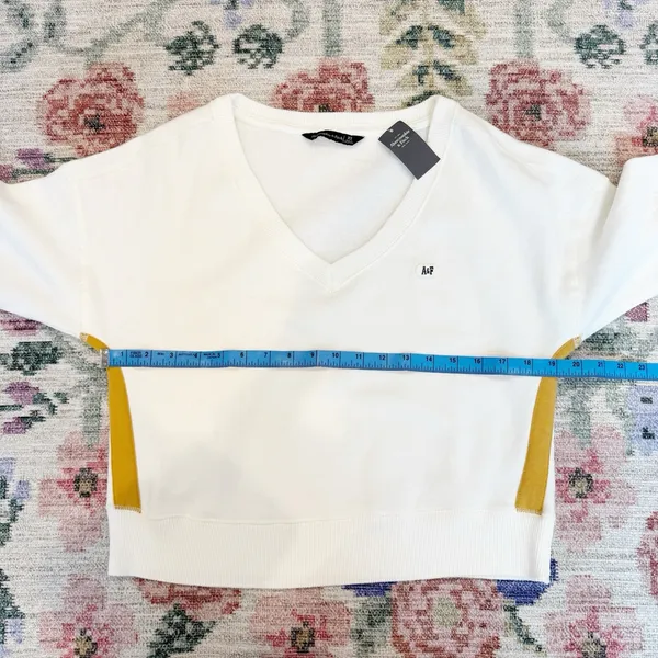 Abercrombie & Fitch White Cropped Long Sleeve Sweater‎ XS Preppy Casual Soft - Image 5