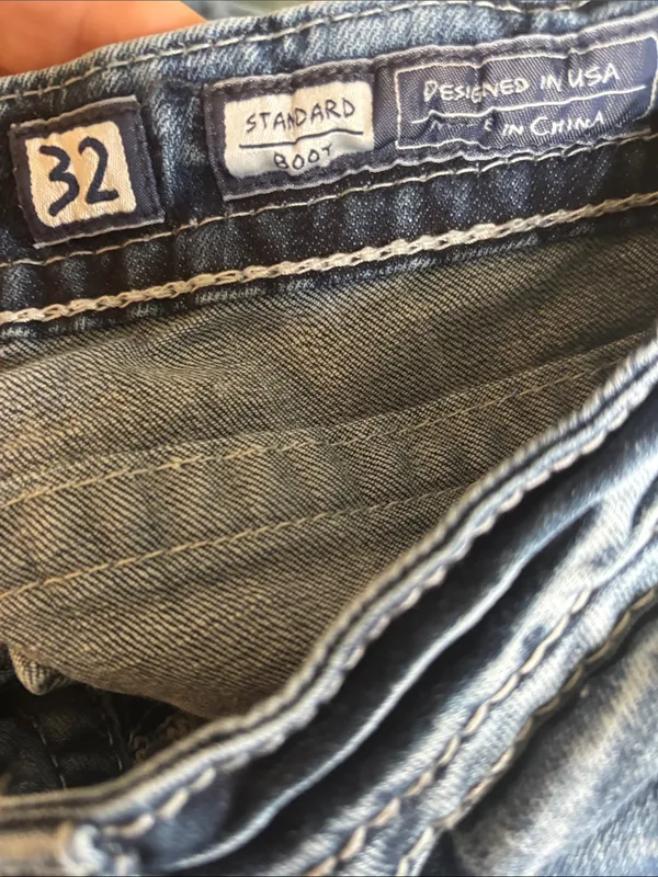 VTG Miss Me Mid~Rise Distressed Boot Cut Jean Sz 32 Embellished Embroidered Blue - Image 5