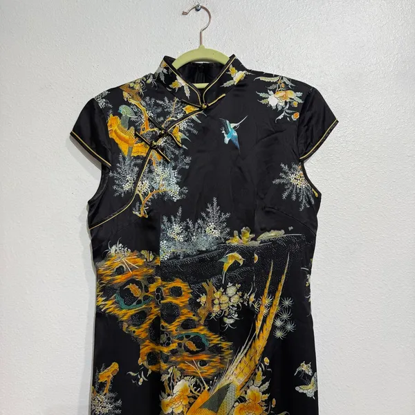Vintage Style Black Satin Cheongsam Bird Print Midi Dress Sz M - Image 3