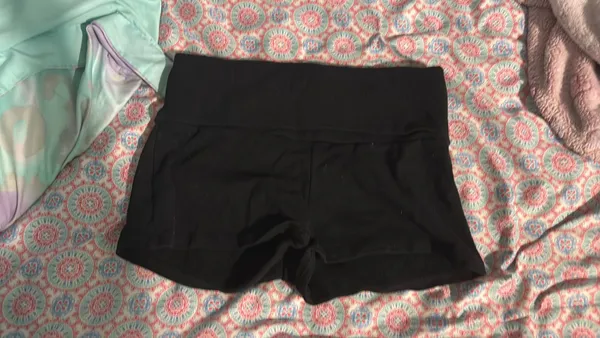 Black short shorts Size M - Image 3