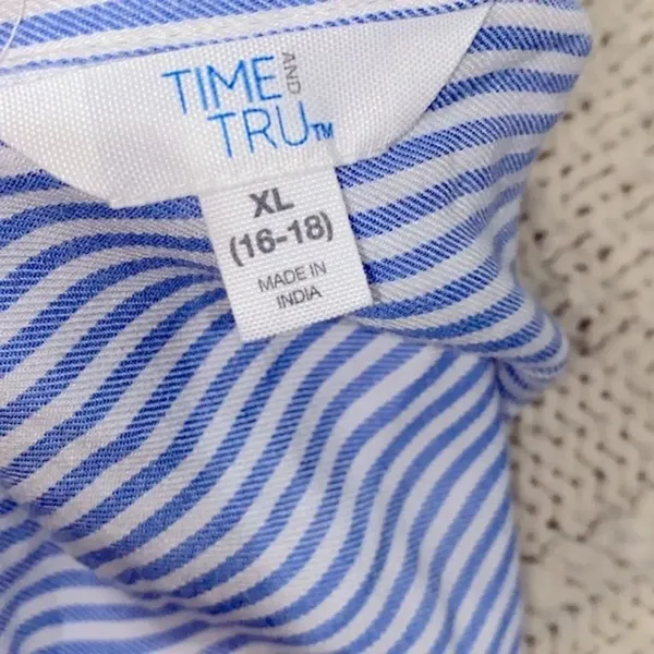 Time and Tru blue striped shirt size XLarge - Image 7