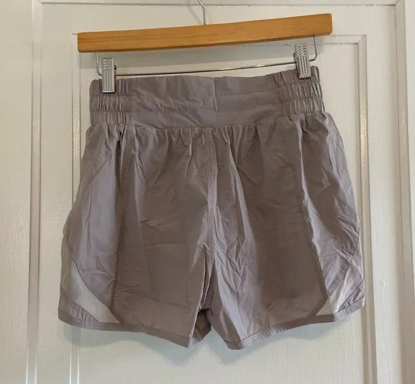 Balance Athletica Breeze athletic shorts - Image 4