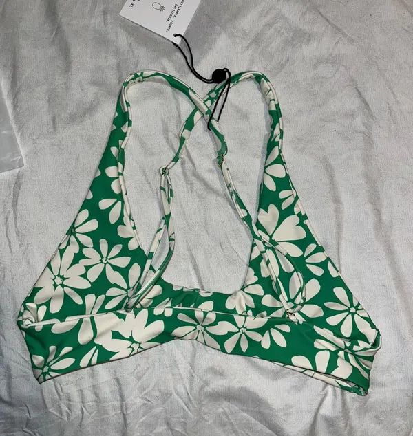 Skatie Bikini Top - Image 2