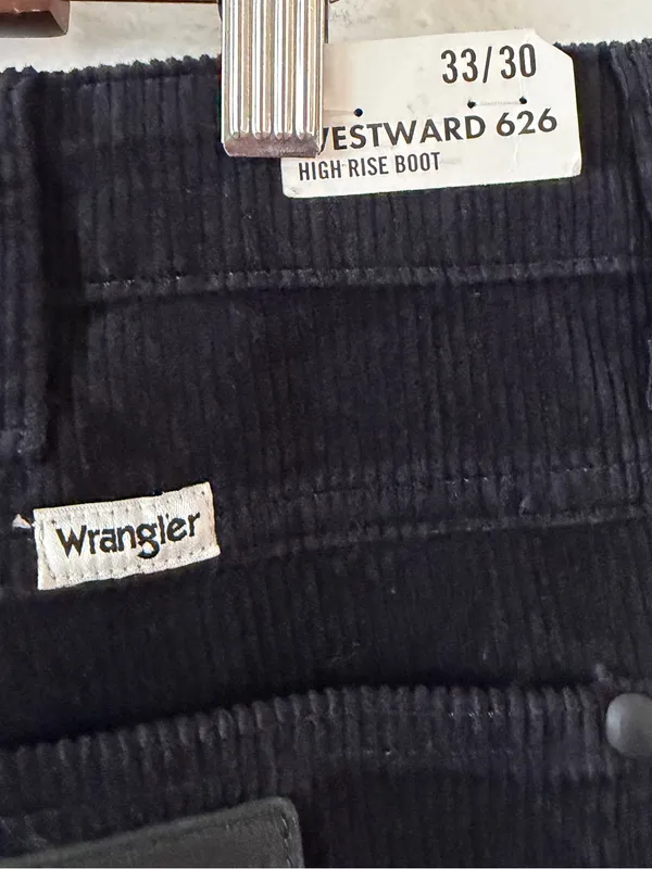 Wrangler Westward 626 Women’s 33x30 High Rise Bootcut Corduroy Pants Black - Image 4
