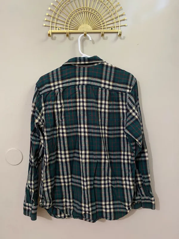 Blue Mountain Men's Green Plaid Button-Down Flannel Shirt - Image 2
