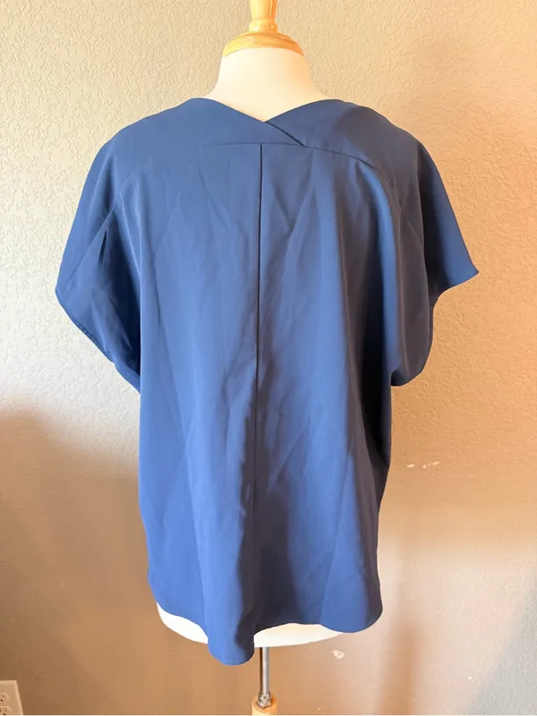 Design Collective Blue V Neck Dolman Sleeve Blouse Top L - Image 2