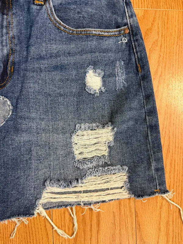 PacSun Light Blue Denim Distressed Mini Skirt with Heart Appliqués size 28 - Image 5