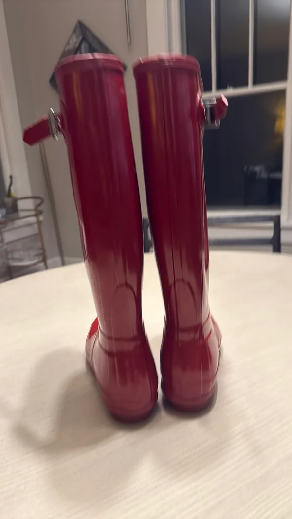 Hunter Rain Boots Tall Red Gloss Original 7 - Image 4
