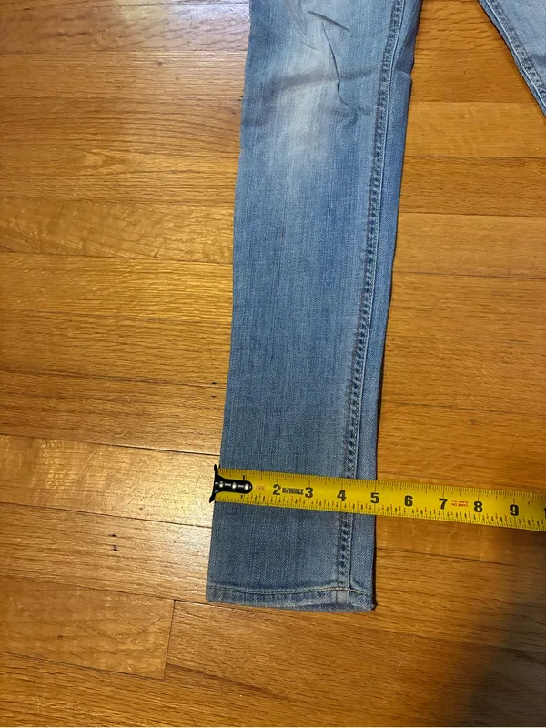 Hollister Distressed Light Wash Denim Jeans Blue Women's 0S 24x29 - Image 10