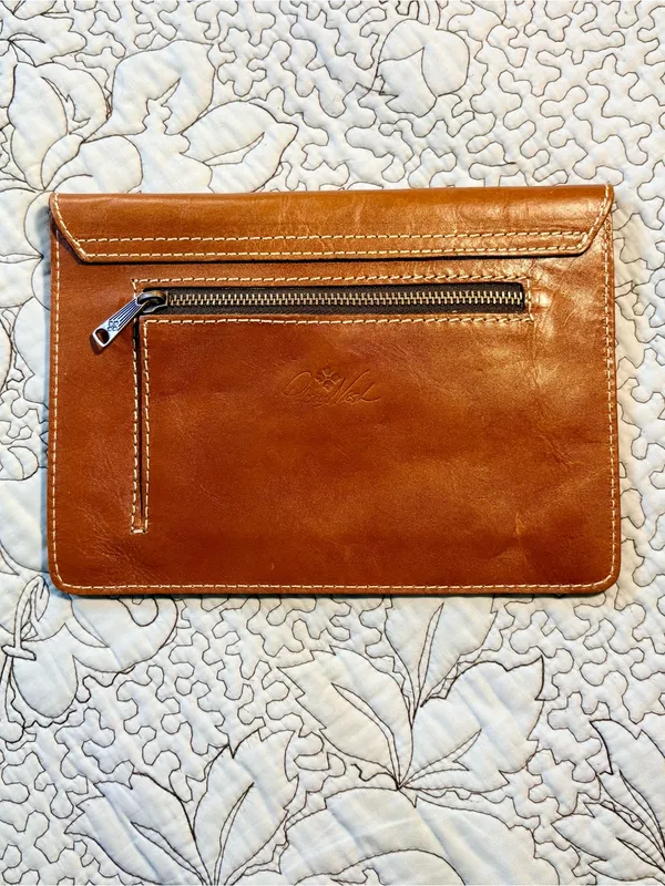 💥Patricia Nash Tooled Leather Tech Portfolio Envelope Clutch Brown💛 - Image 2