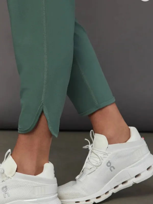 Carbon38 Joggers in Melt Silverpine Green Size Sz L - Image 2