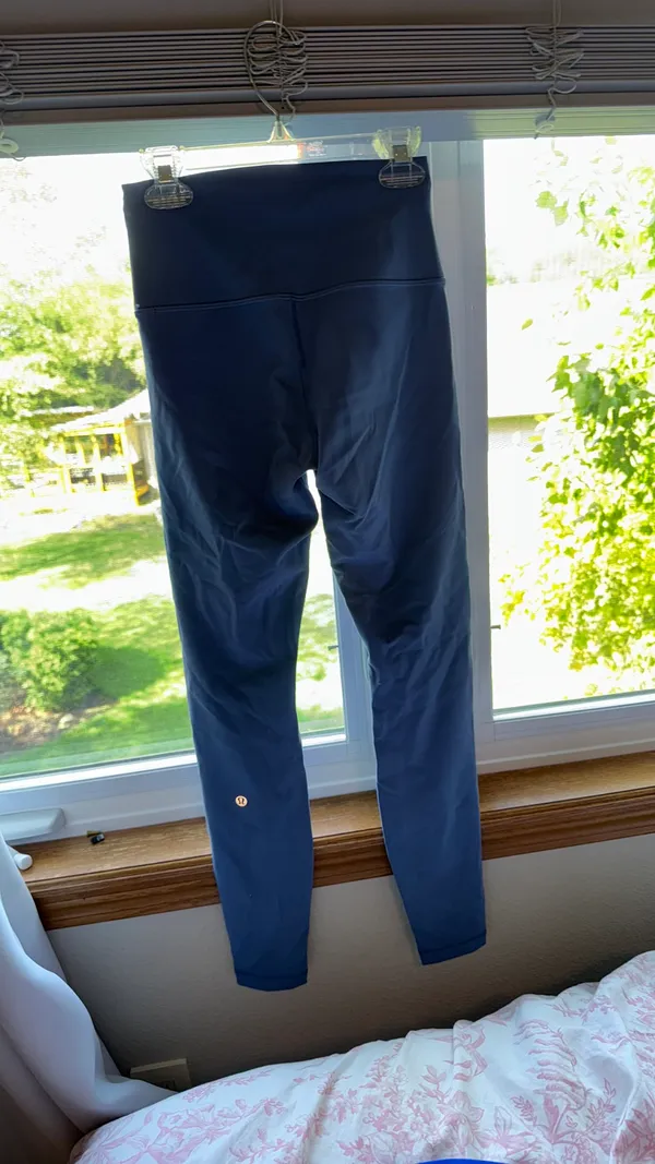 Lululemon Wunder Train Leggings 28’ - Image 2