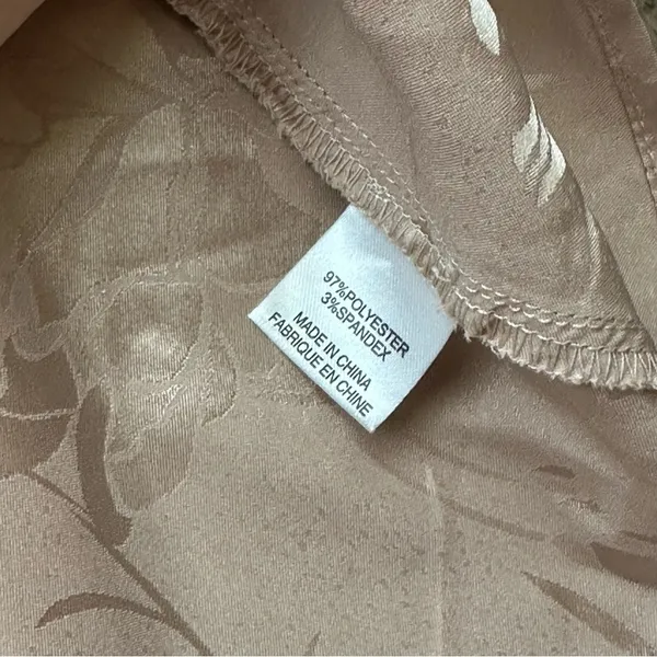 Pink jacquard satin wrap blouse - Wayf - Image 7