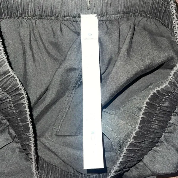 Lululemon Womens Drawstring High Rise Move Lightly Shorts Forest Green Size 2 NW - Image 5