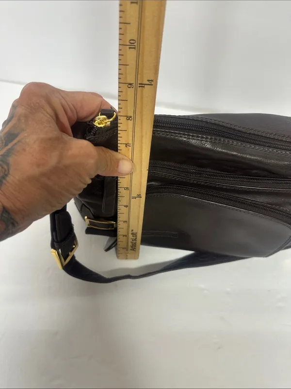 Women's Dark Brown Leather Shoulder Bag with Gold Accents - Image 7