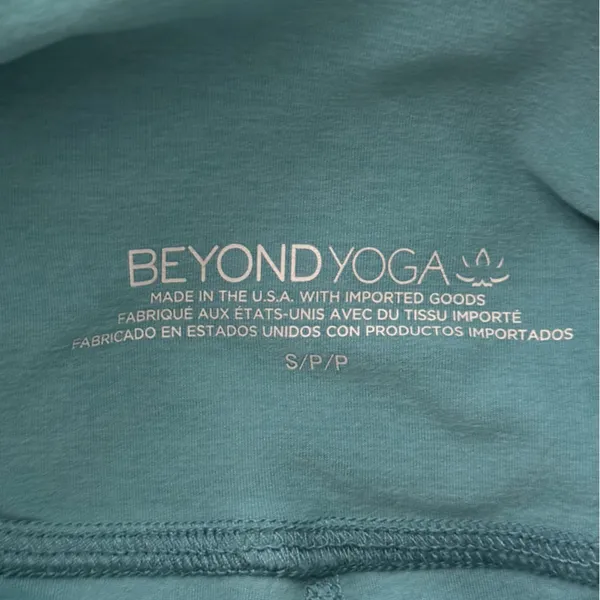 Beyond Yoga Caught in the Midi High Waisted Leggings in Deep Aqua 7/8 Length - Image 4
