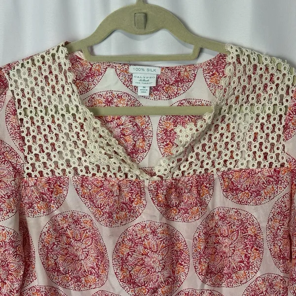 Calypso St Barth Target 100% Silk Blouse Size M Medallion Print Crochet Top - Image 3