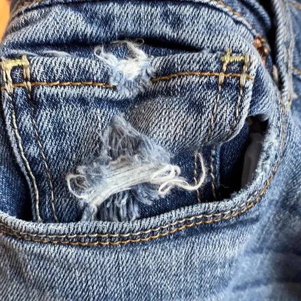 American Eagle Outfitters Skinny Distressed Low Rise Stretch Jeans size 6‎ - Image 6