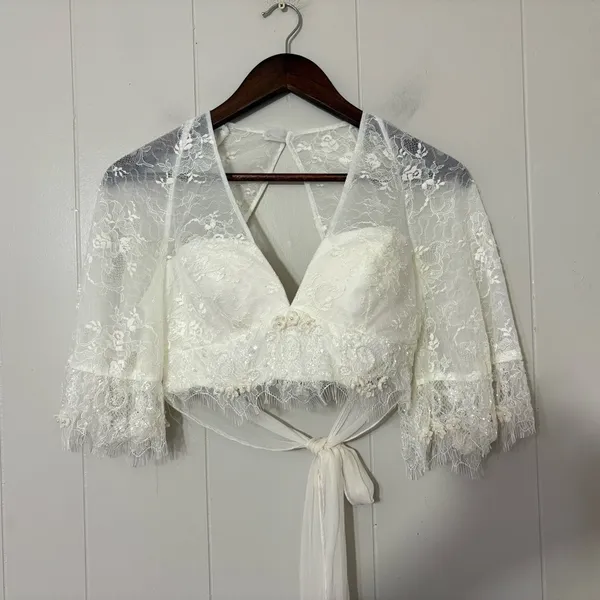Sherri Hill Ivory Lace Bridal Topper Shrug Size 4 Open Back Wedding Lace Bolero - Image 4