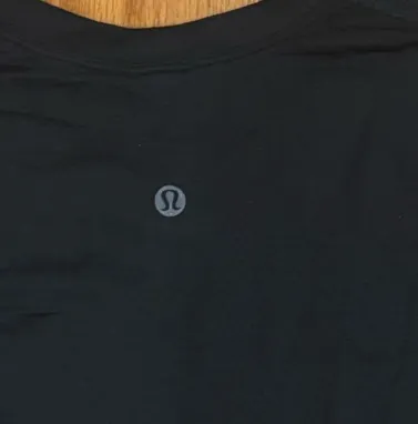 Lululemon size 6 swiftly tech - Image 3