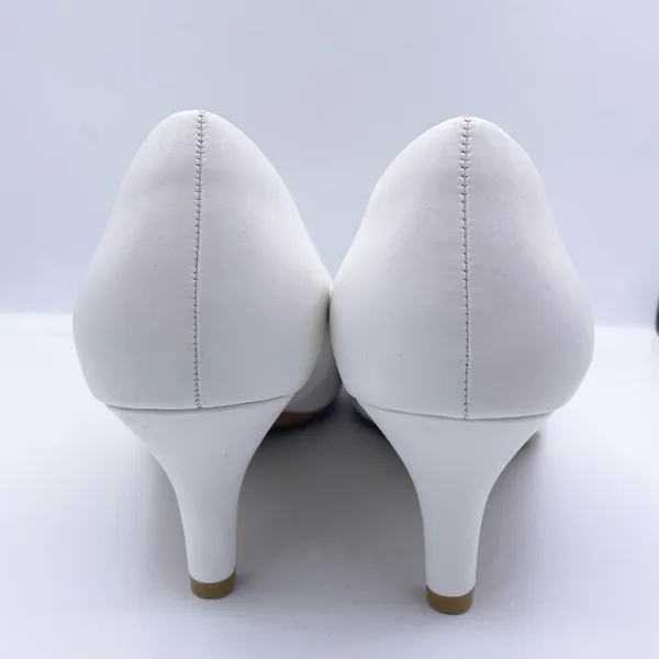 Ankis low heel comfortable womens white pumps Size 8 - Image 7