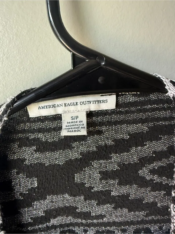 American Eagle Black White Aztec Open Front Cardigan Small - Image 5