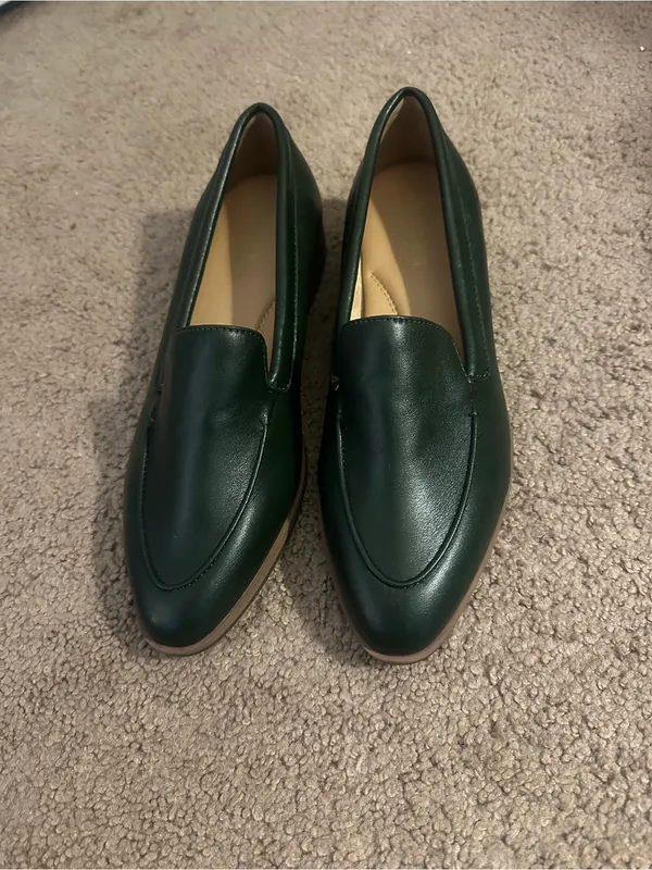 Cushionaire Dark Green Loafers New 7.5 - Image 2