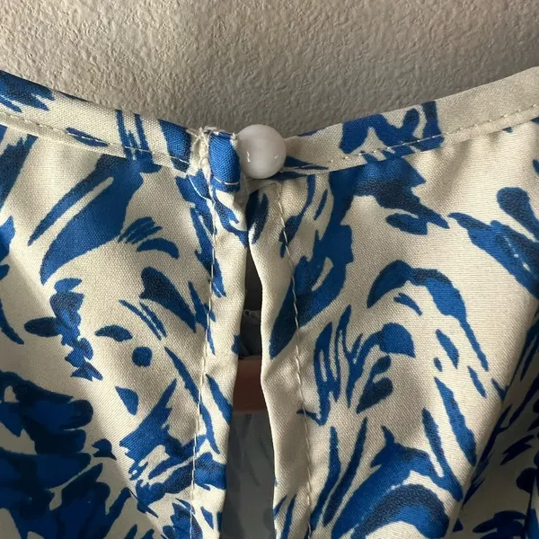 Blue Allover Print Halter Neck Romper Size Small/4 - Image 14