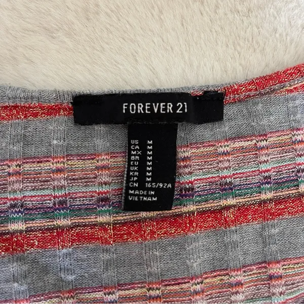 Forever21 bell sleeve 70s style crop top - Image 5