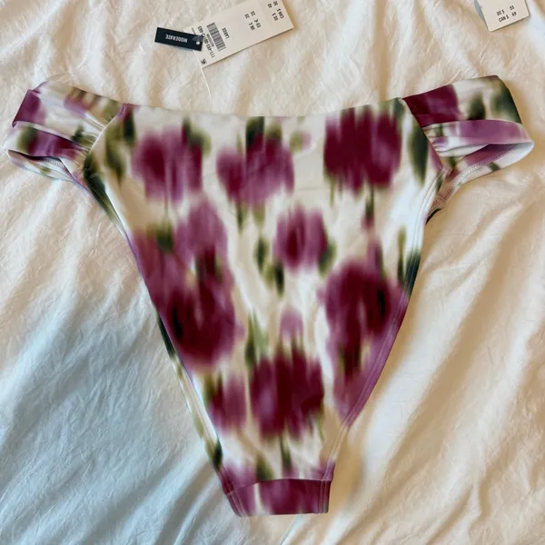 Abercrombie & Fitch ruched mid-rise moderate bikini - Image 5