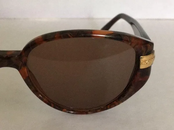 Laura Biagiotti sunglasses - Image 2